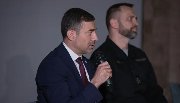 Дмитро Лубінець розповідає про тортури росіян над українськими полоненими