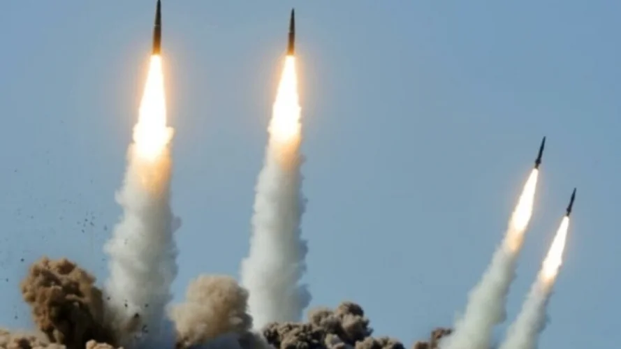 Пуск російських ракет під час удару возмєздія по Україні